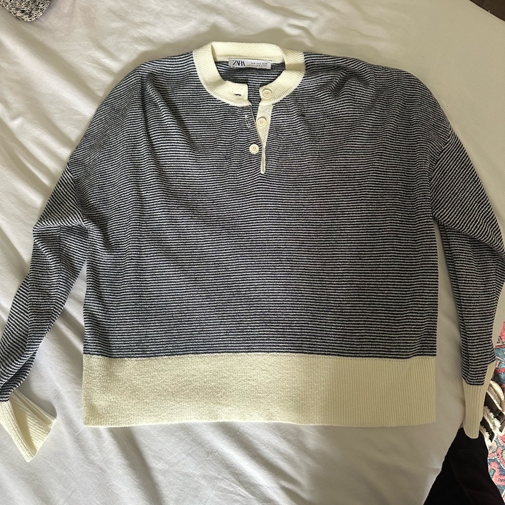 Zara Blue and White Striped Crewneck Sweater
